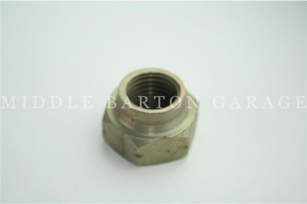 HUB NUT LEFT HAND 500/600/850